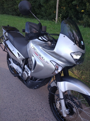 Honda Transalp 650 2006 Permuto