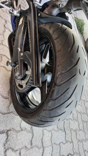 Imagen 10 de 13 de Yamaha R 1 2006