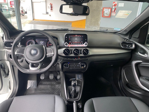 Imagen 23 de 25 de Fiat Cronos 1.8 Hgt ***retira Ya*** Fiat Autodrive