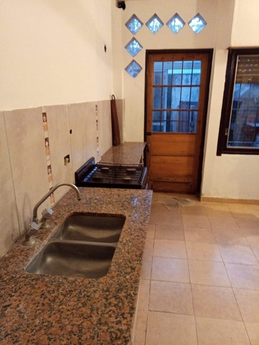 Imagen 8 de 21 de En 527 9 Y 10, En Venta Duplex De Tres Dormitorios, Patio Y Cochera