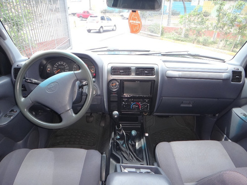 Imagen 9 de 14 de Toyota Meru Sincronico 4x4