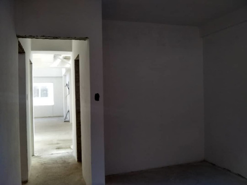 Imagen 6 de 9 de 04243310308 Townhouse En Urb Barrio Sucre De Maracay