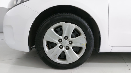 Kia Forte 2.0 L