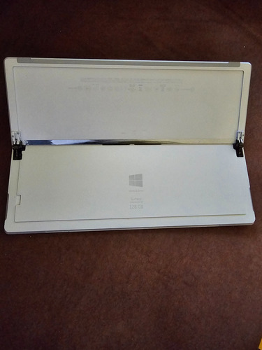 Microsoft Surface Pro 3 Corei5 4ta 4ram 128gb Windows Plateado (Usado)