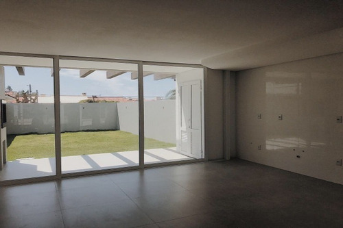 Imagem 14 de 21 de Casa À Venda Em Xangri-lá - Ca00809 - 33352870