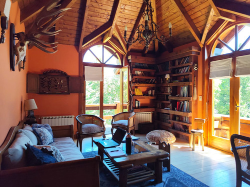 Casa En Venta Estilo Y Comodidad En Arelauquen