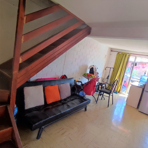 Imagen 3 de 9 de Duplex Economico En Costanera Norte / C. Francia, Cerrillos