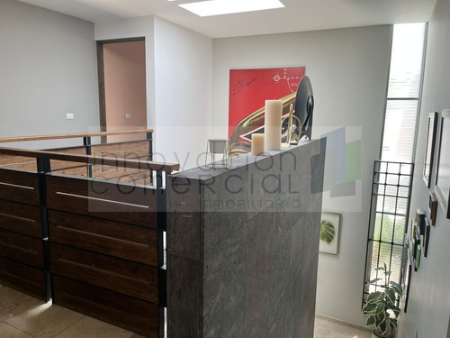 Casa En Venta Cerca De La Unam Y Uvm Juriquilla Ubicación Privilegiada,.
