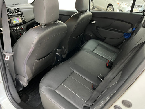 Renault Logan 1.6 Iconic 16v X-tronic 4p