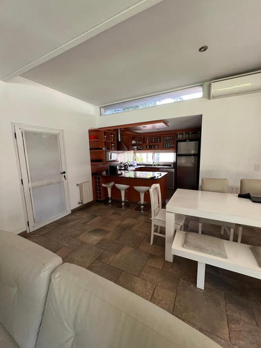 Casa 4 Ambientes En Venta En Parque Leloir