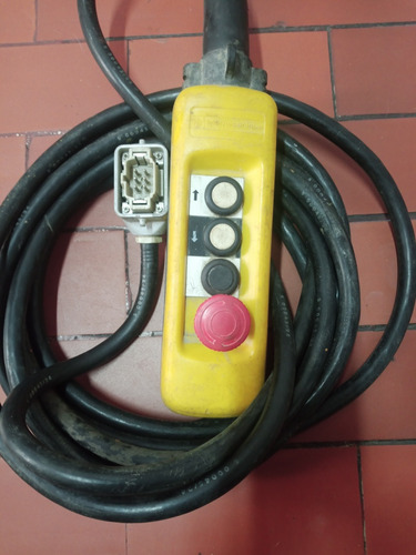 Botonera Colgante De 4 Botones Más Parada De Emerjencia (Usado)