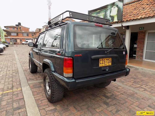 Jeep Cherokee Renegade 4.0cc Mt Aa