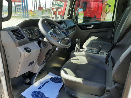 Imagem 5 de 10 de Volkswagen 11-180 Ano 2021/2022 Com Baú Facchini