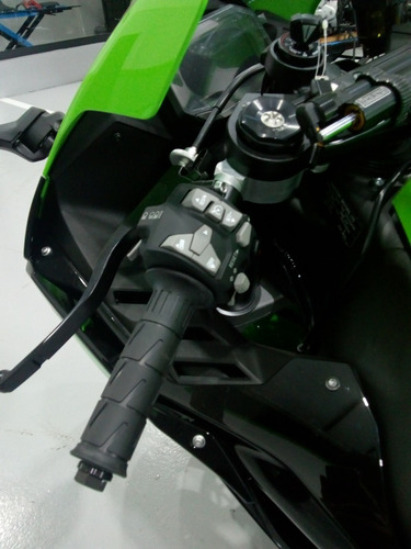 Imagen 12 de 25 de Kawasaki Zx10 Stock Disponible, No Cbr, No Yamaha R1