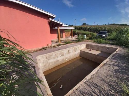 Imagem 10 de 14 de Chácara Ibiuna Casa Nova, Piscina,boa Localização! Ligue Já