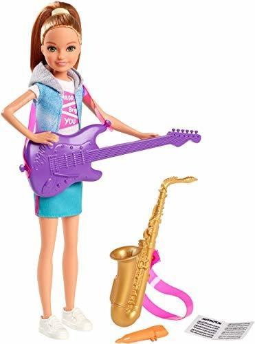 Barbie Gbk56 Equipo Stacie Muñeca Y Accesorios (música)