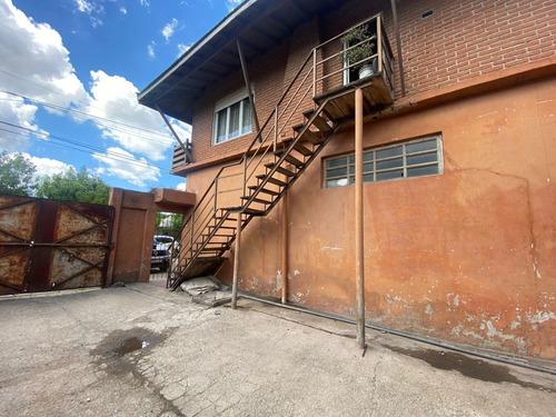 Imagen 6 de 26 de Deposito Con Local Y Vivienda De 3 Ambientes Sobre Lote De 451m2 En Mariano Acosta Y Juan B Justo