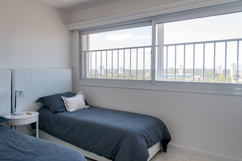 Imagen 25 de 29 de Penthouse En Playa Mansa En Alquiler (ref: Lij-5590)