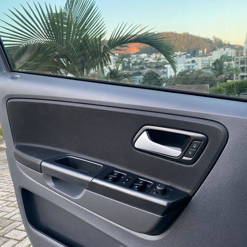 Volkswagen Fox 1.6 MSI TOTAL FLEX CONNECT 4P MANUAL