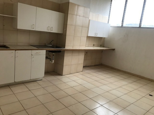 Imagen 6 de 7 de Planta Industrial En Alquiler Guaicay 150 M2
