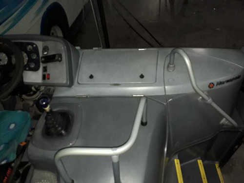 Imagem 13 de 14 de Onibus Rodoviario Mb 1722 Ideale 770 2011