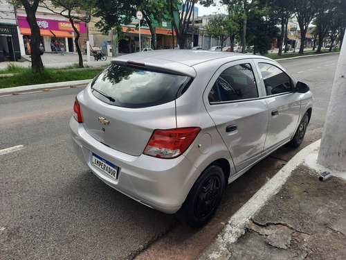 Imagem 6 de 10 de Chevrolet Onix 2018 1.0 Joy 5p
