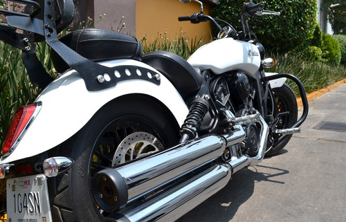 Imagen 7 de 15 de Flamante Indian Scout 1000 Sixty Nacional