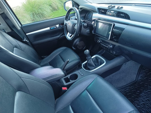 Toyota Hilux Pick-Up 2.8 Cd Srx 177cv 4x4