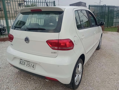 Volkswagen Fox 1.0 MPI COMFORTLINE 12V FLEX 4P MANUAL