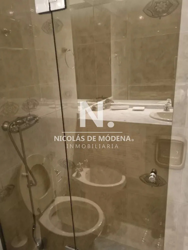 Apartamento En Venta De 3 Dormitorios En Peninsula , Punta Del Este