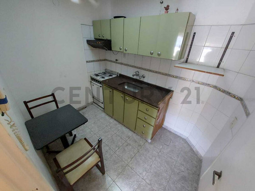 Imagen 7 de 15 de Ph 3 Ambientes Al Frente P 1ro Sin Expensas, Con /balcon/patio /terraza