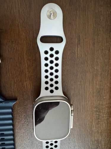Apple Watch Ultra 2 + 2 Correas Blanco Oceanic Azul Titanio (Usado)