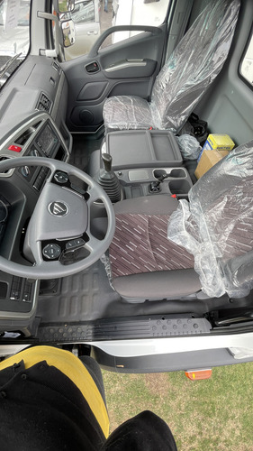Foton Aurmark S8 8,020kg