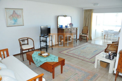 Apartamento En Brava, 2 Dormitorios -ref:5924