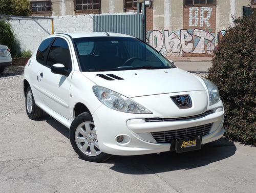 Peugeot 207 1.4 Active 75cv