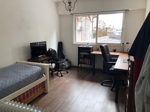 Venta De Importante Propiedad Ubicada En Diag. 77 9 Y 42