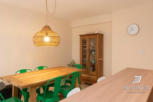 Venta Dúplex 2 Dormitorios Grand Bourg Con Cochera