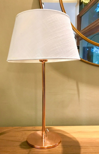 Lampara De Mesa Liv En Cobre O Platil