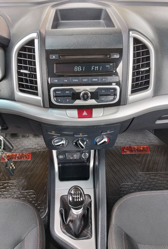 Imagen 7 de 25 de Jac S3 Full 6mt 1.5