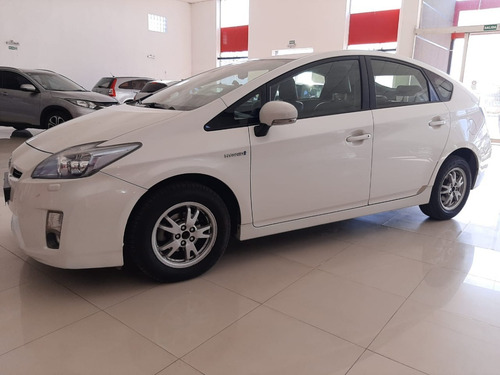 Imagen 2 de 13 de Toyota Prius Hibrido