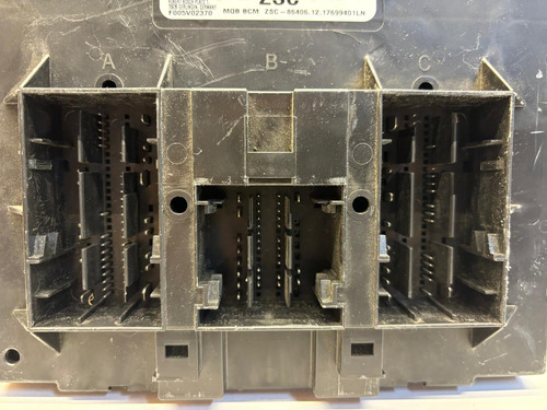 Modulo De Confort Bcm Volkswagen 5q0 937 086 Bk (usado)