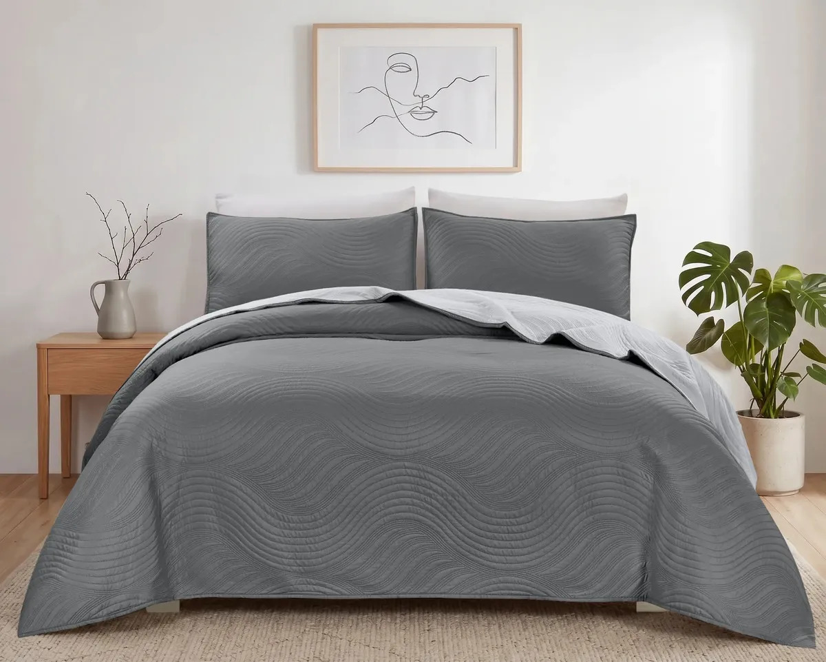 Quilt Cubrecama King Kavanagh Taormina Matelaseado + Fundas Gris Oscuro Taormina