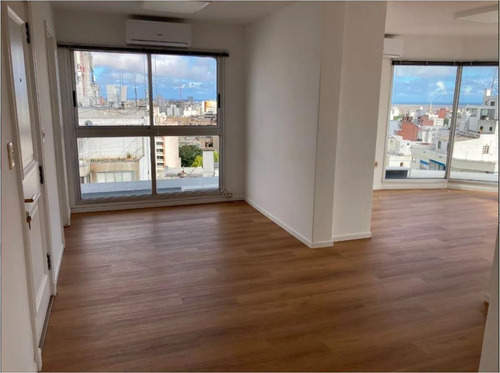 Imagen 3 de 12 de Venta Apartamento Dos Dormitorios Cochera Tres Cruces Montevideo
