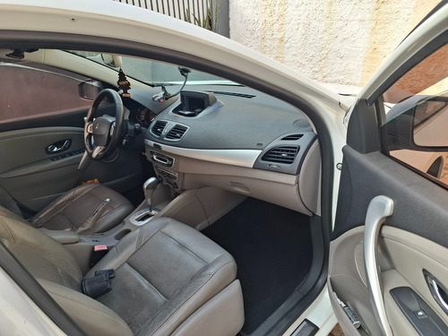 Renault Fluence 2.0 Privilège X-tronic Hi-flex 4p
