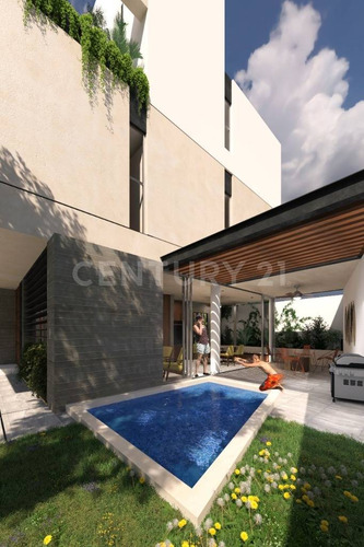 Casa En Venta En Jardines De Vista Alegre, Con 4 Niveles Y Alberca
