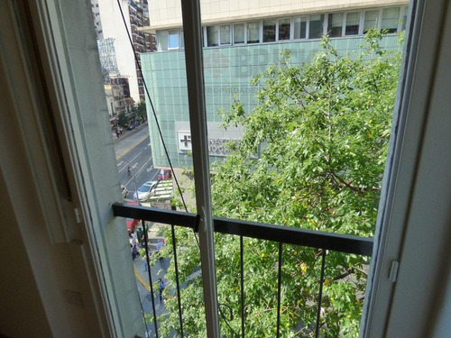 Ecuador Y Av. Cordoba - Todo Al Fte 57 M2 Balcon V/abierta T/sol Apto Profesional