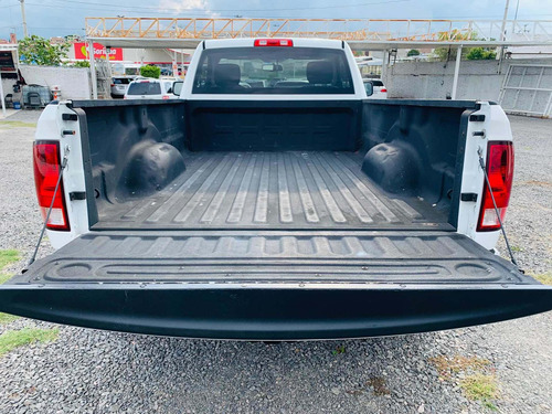 Imagen 8 de 15 de Dodge Ram 2500 2012 5.7 Pickup Slt 4x2 Mt