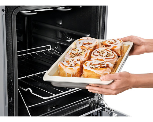 Cocina Mabe ProfesionalEM5033BAI color silver con puerta con visor