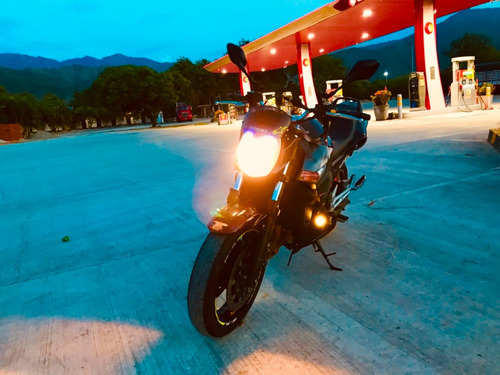 Hermosa Suzuki Gsr600 Gsr 600