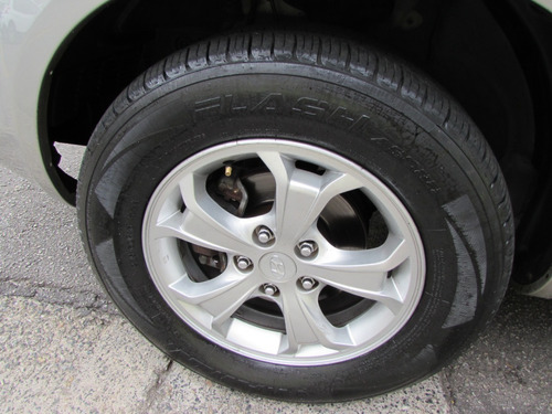 Imagem 12 de 13 de Hyundai Tucson Gls Automática 2010 Prata